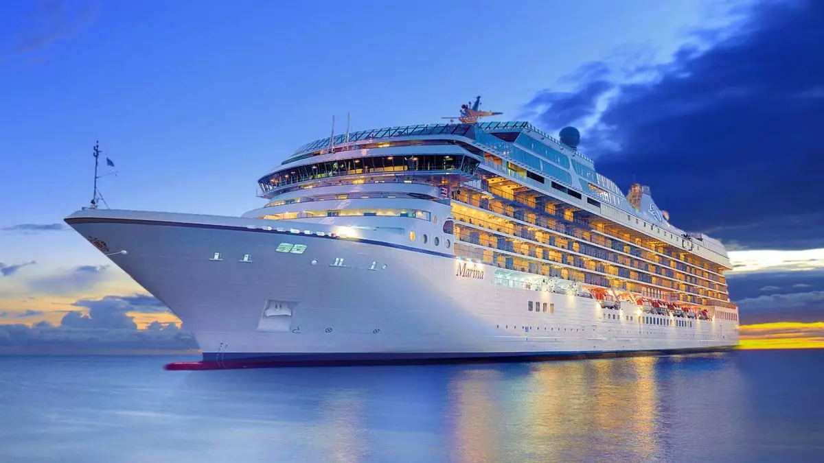 The Changing Landscape of Cruise Commission: Norwegian Cruise Line Ends Program, Oceania Cruises Continues