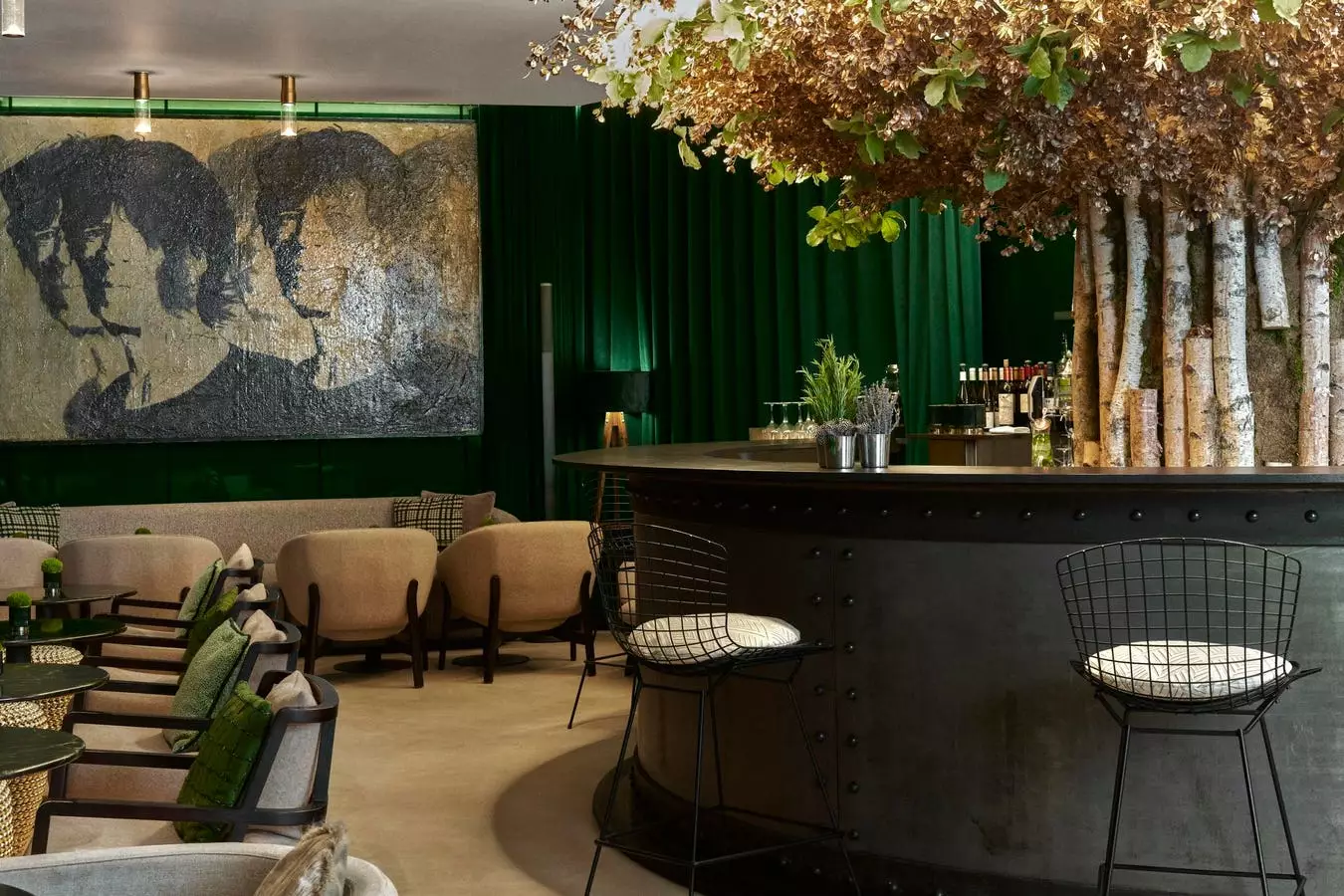 Experience the Enchanting World of Absinthe at London’s Green Bar