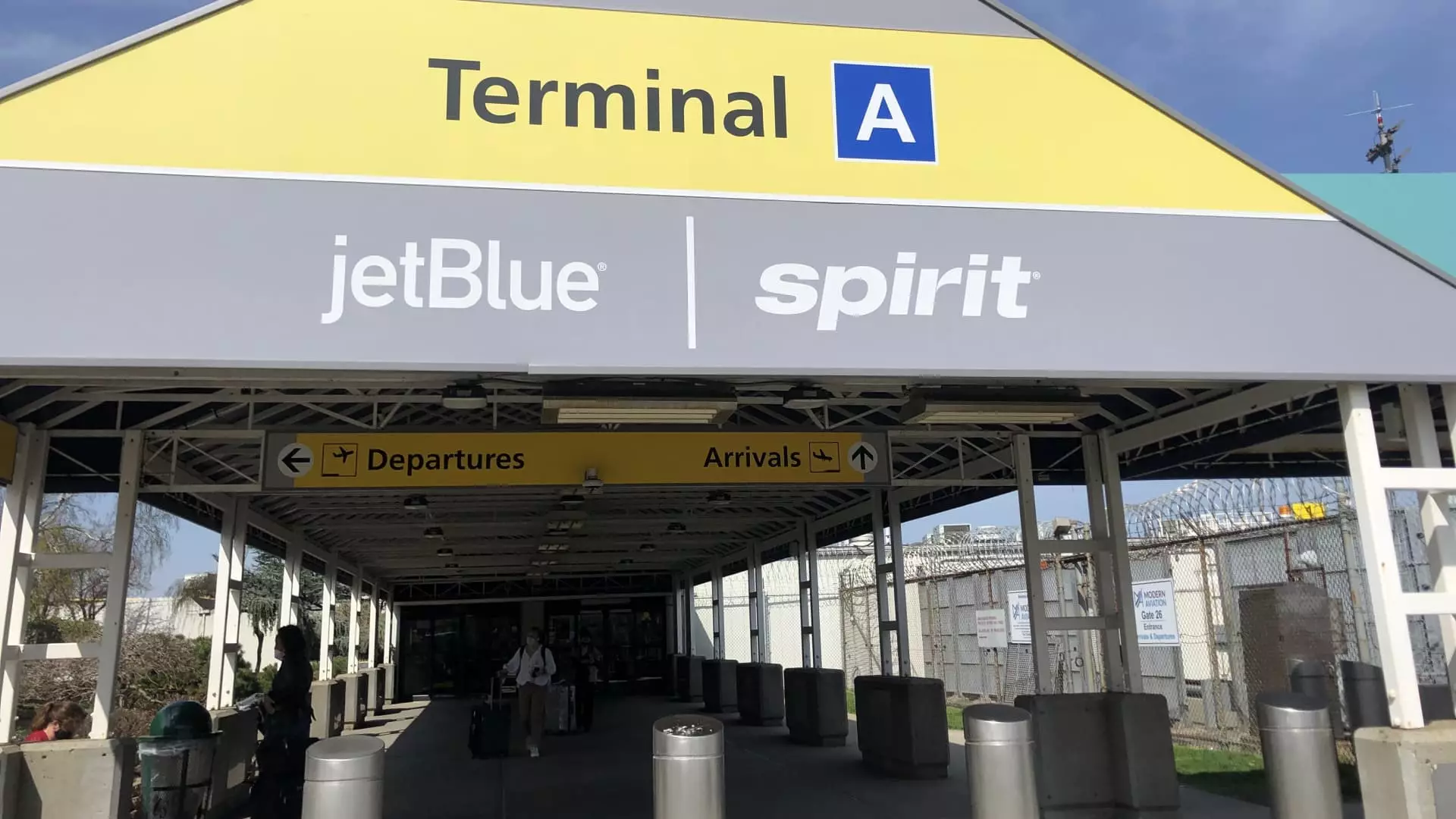 Justice Department Blocks JetBlue’s Acquisition of Spirit Airlines, Citing Anti-Competitive Concerns
