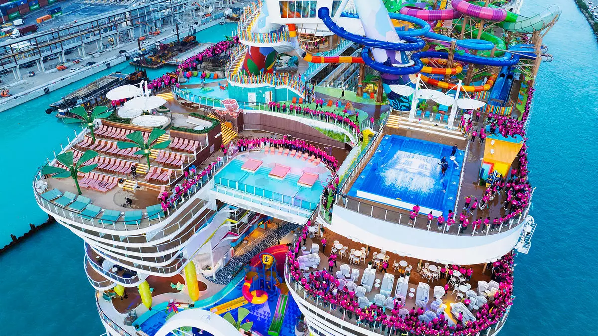 Royal Caribbean’s Icon of the Seas: How Big Can Cruise Ships Get?