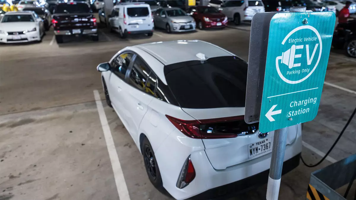 The Future of Electric Vehicle Rental Fleets at Airports