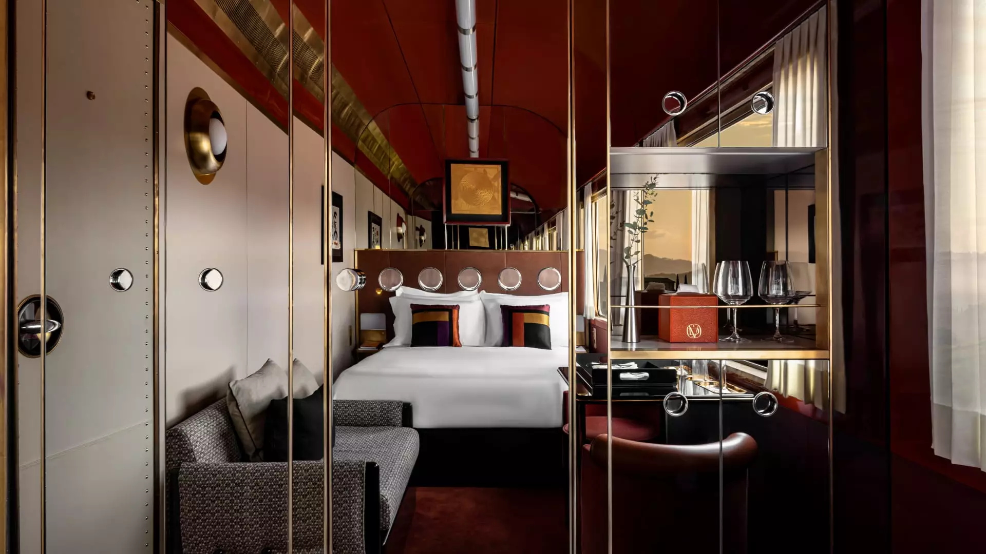 Italy’s New “La Dolce Vita Orient Express” Train: A Luxury Experience Worth the Price?