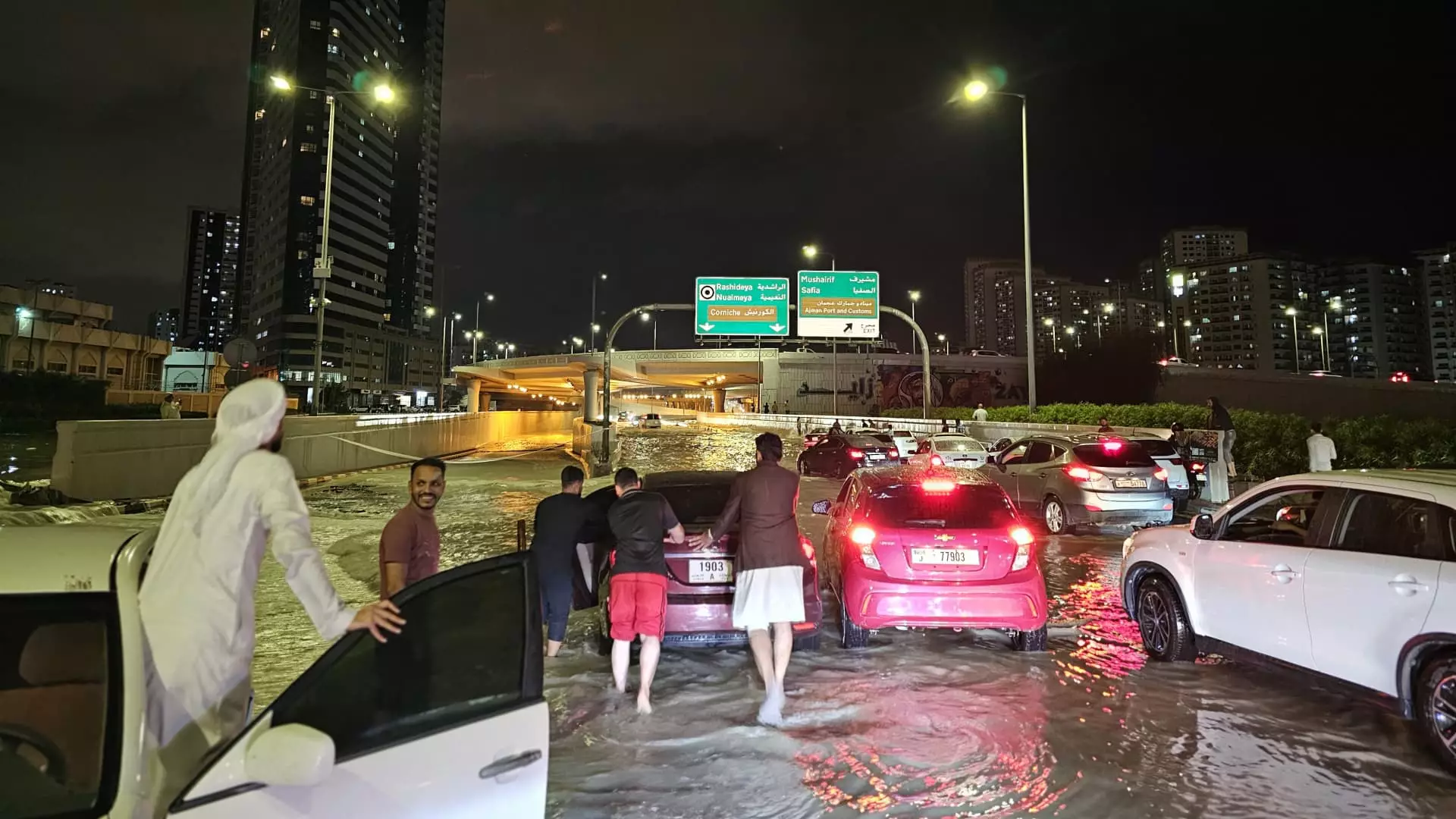 The Impact of Extreme Rainfall on Air Travel in the United Arab Emirates