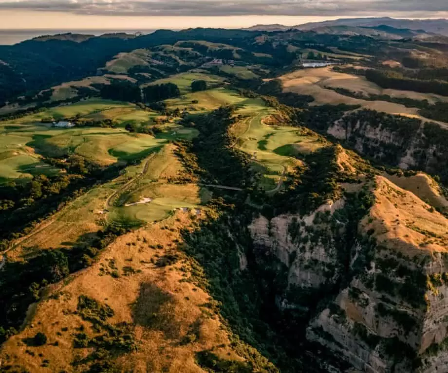 Experience Golfing Paradise in New Zealand: Top Courses and Upcoming Gems