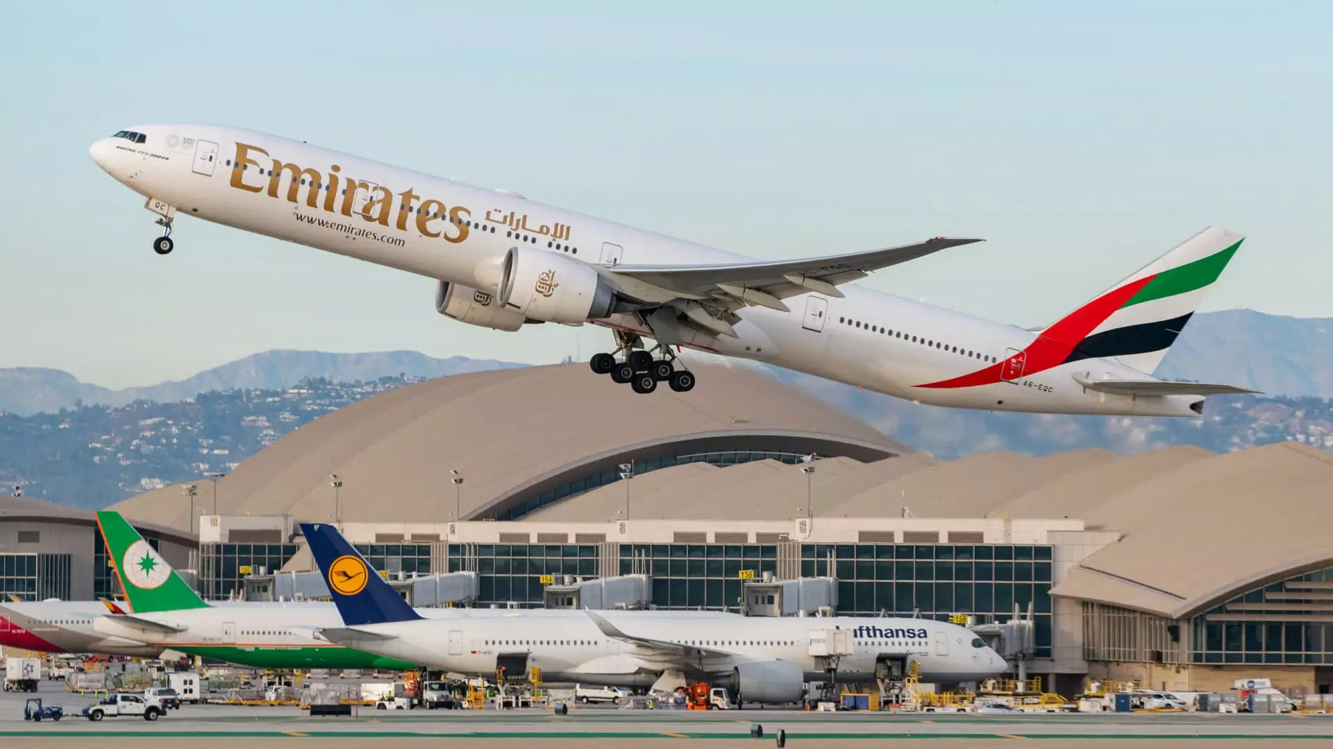 Emirates Airline Expresses Frustration with Boeing Safety Crisis