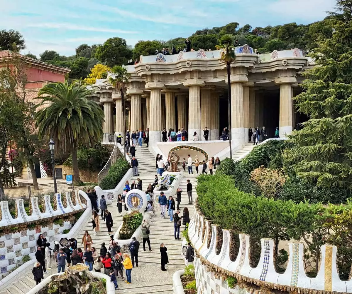 Exploring Barcelona’s Architectural Gems by Antoni Gaudí