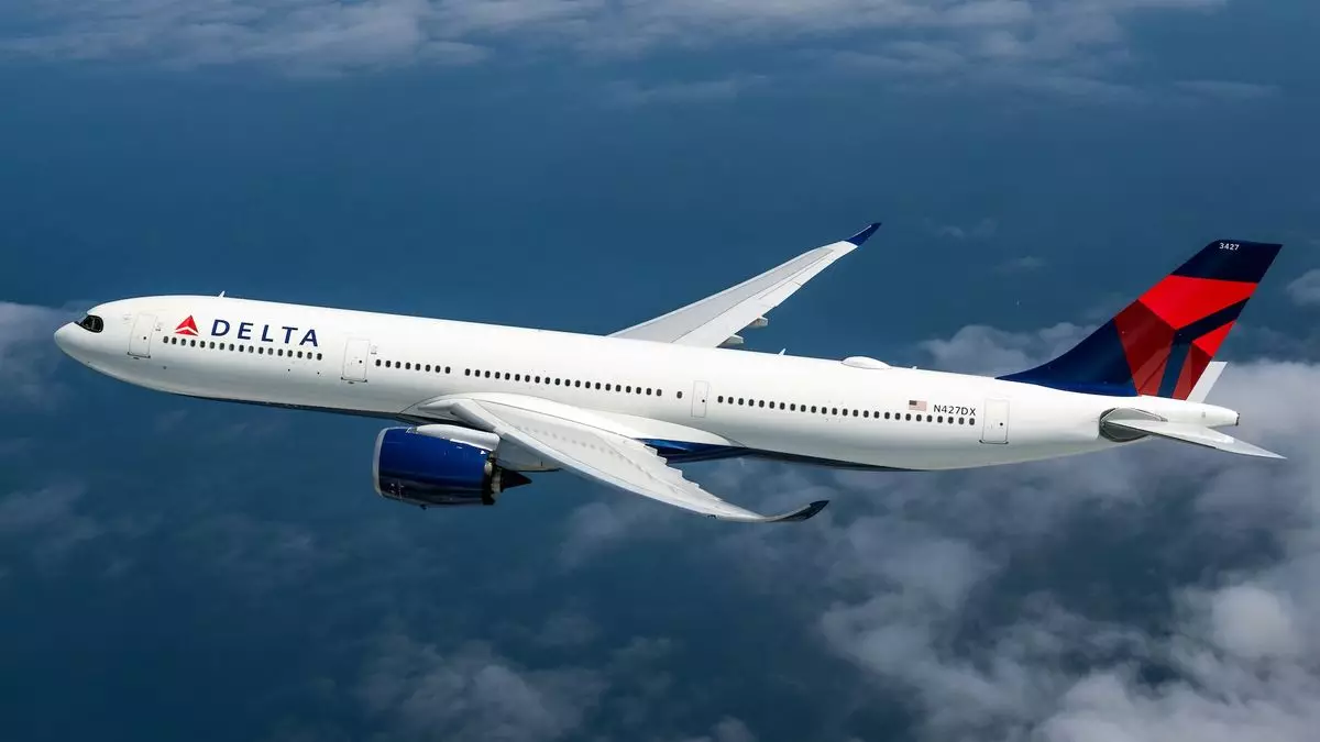 Delta Airlines stále čelí vážným potížím v důsledku globálního výpadku IT