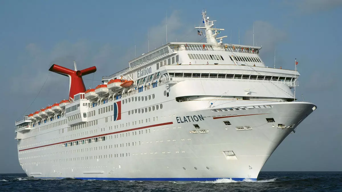 Impact of Hurricane Debby on Cruise Itineraries