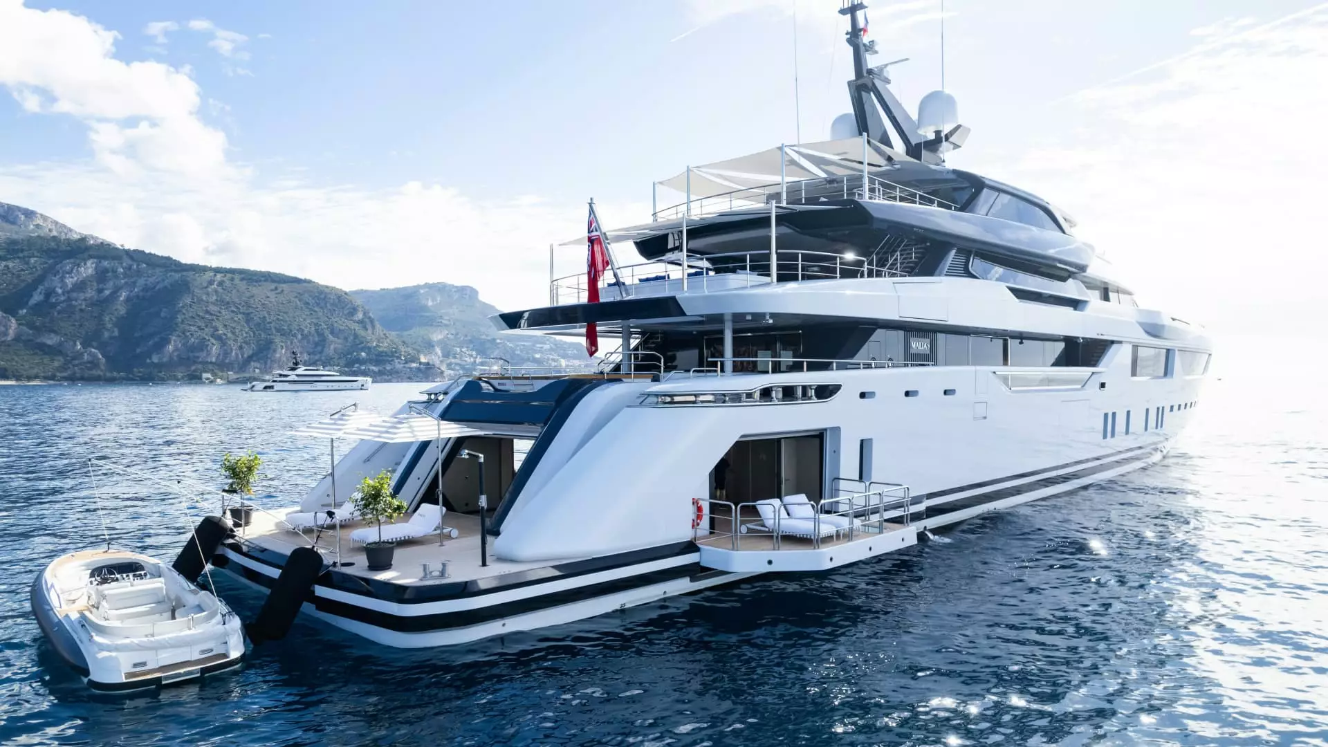 Experience the Luxury of a Superyacht Charter