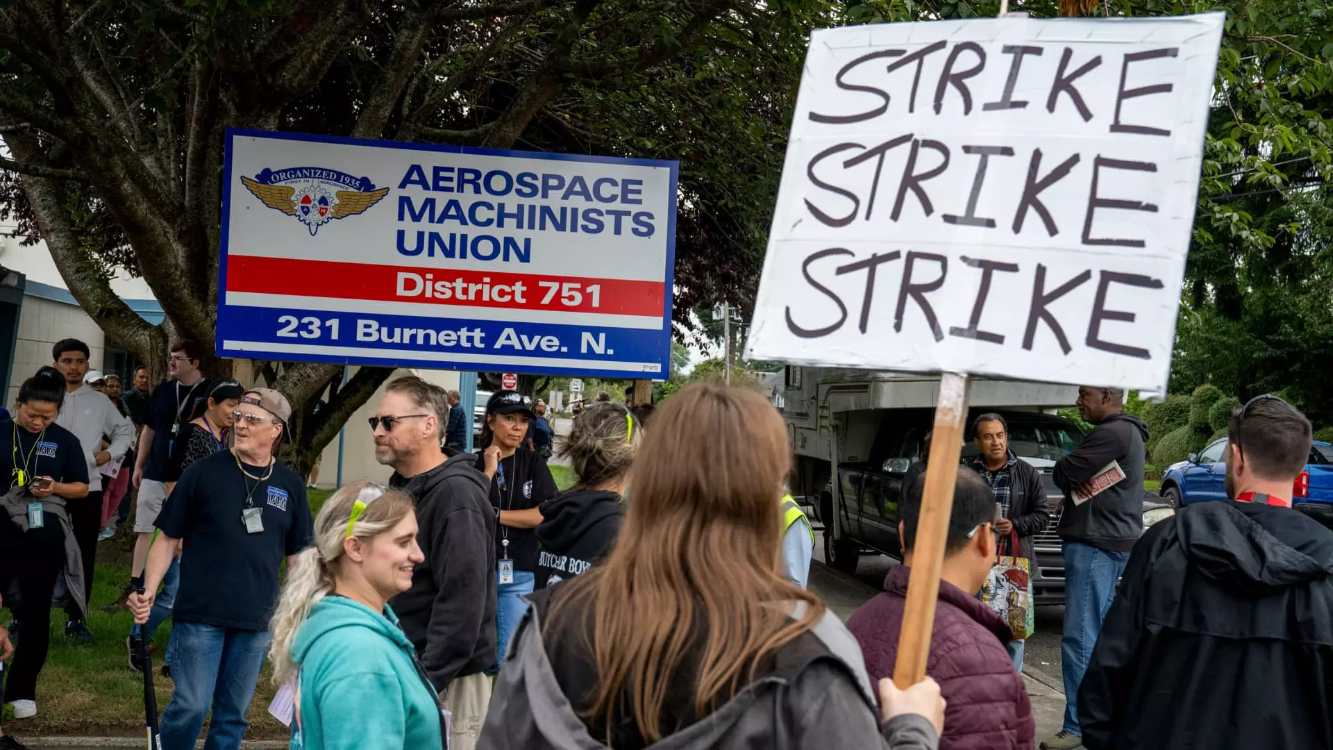 Boeing Workers Strike: Implications of Labor Discontent on Aviation Industry