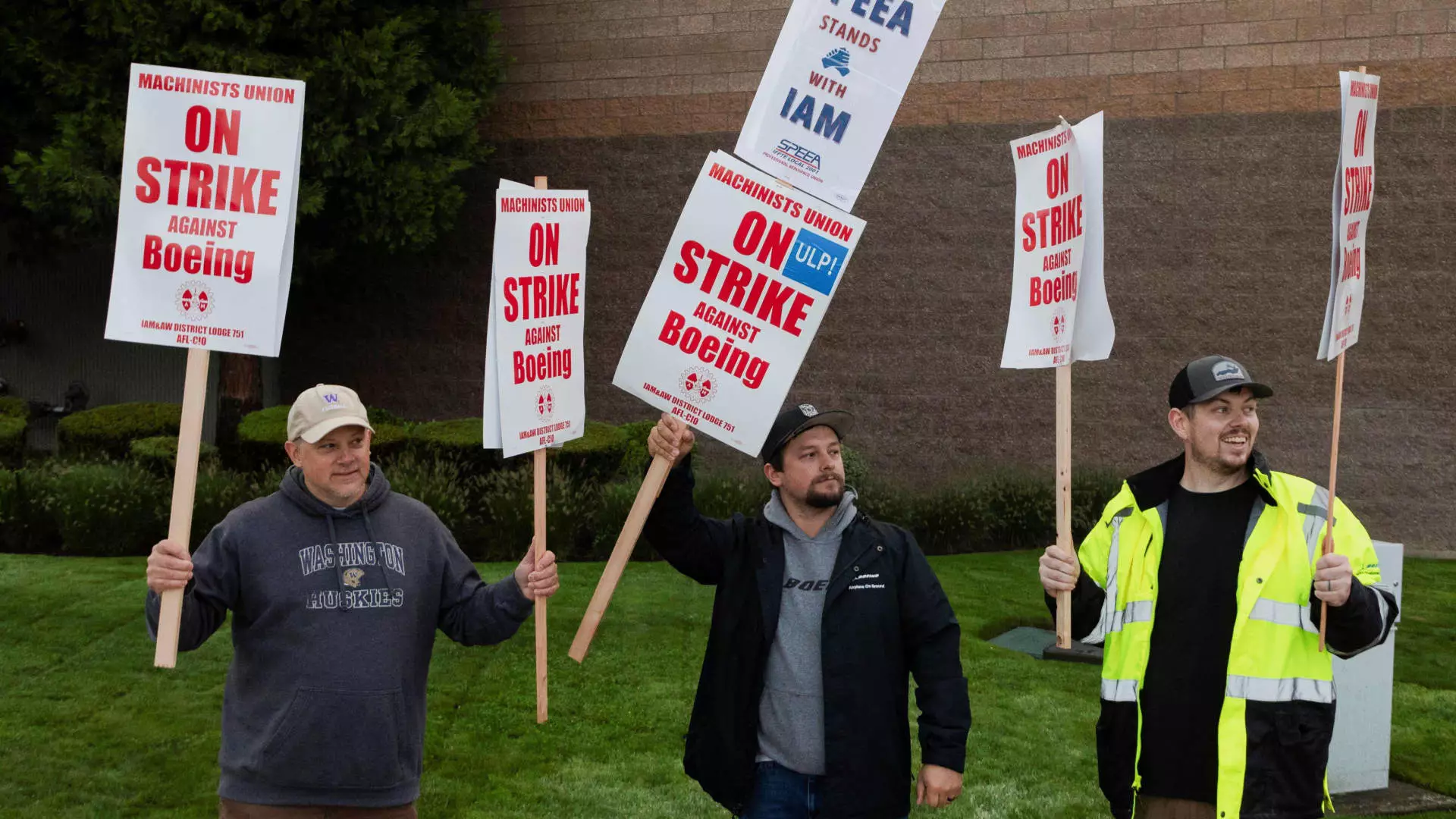 The Implications of Boeing’s Labor Strike: A Turbulent Flight Ahead