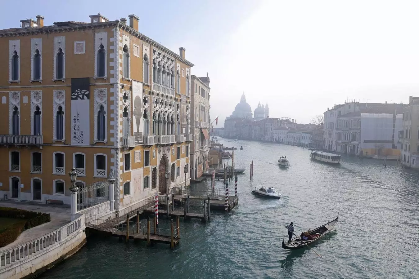 A Journey Through Veneto: The Enchantment of Winemaking and Venetian Culture