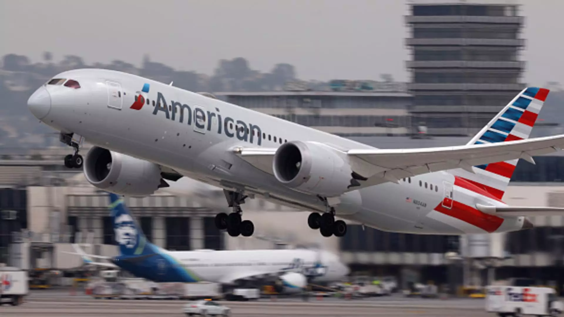 A Critical Examination of American Airlines’ Financial Outlook and Its Implications for the Future